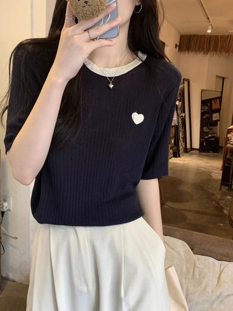 Knit Short Sleeve T-Shirt Wome - Embroidery Design Love ulasan dan harga