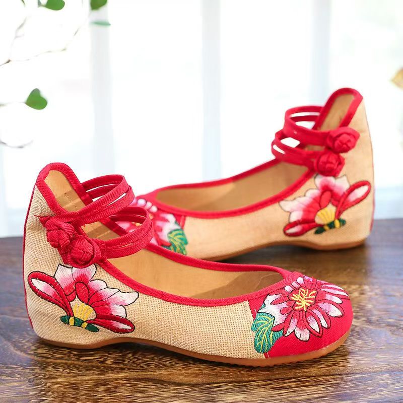 Woman Wedges Embroidered Cloth - Embroidery Horse ulasan dan harga